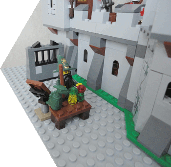 [Bild: LEGO Borgen (7946) + Trollkarlen (7955)]