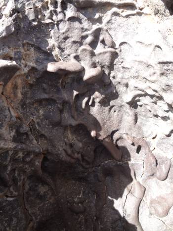 [Bild: Minivulkan, lite av hålets insida, övre del. Lanzarote]